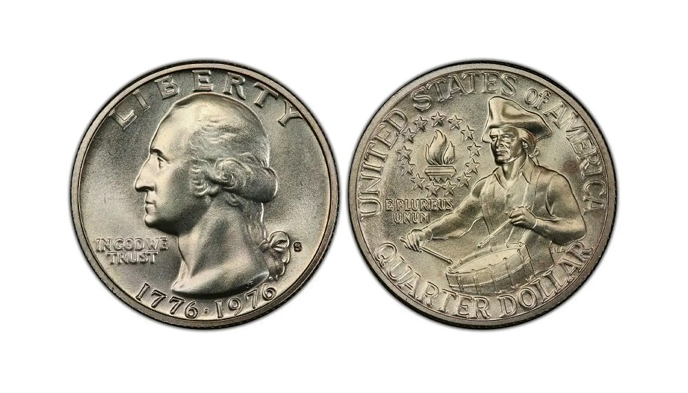 1976 quarter edge comparison — left shows clad quarter with orange copper stripe, right shows 40% silver quarter with uniform silver-gray edge and no copper layer